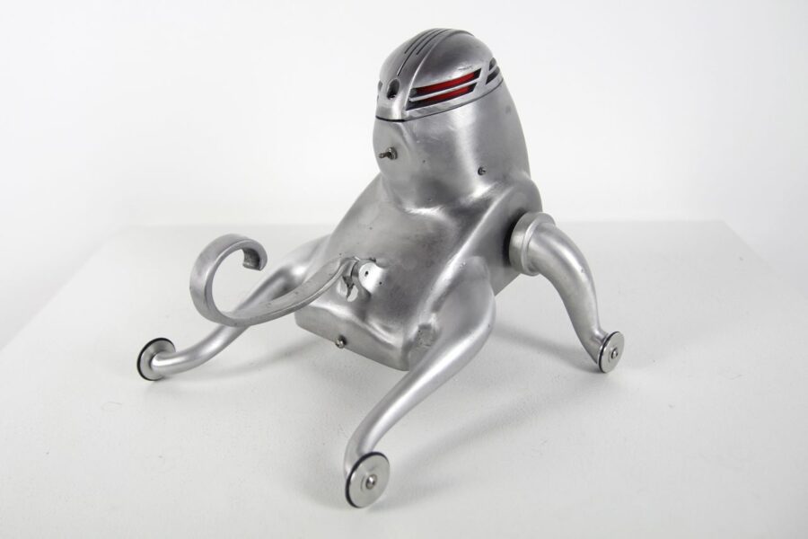Ankle Biter - photo 3 of 5, kinetic sculpture by Nemo Gould