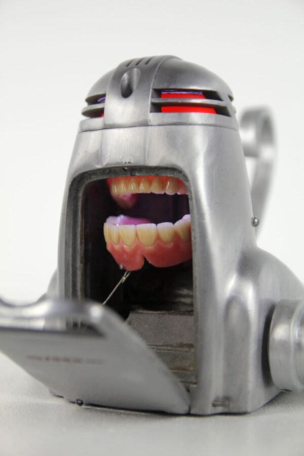 Ankle Biter - photo 5 of 5, kinetic sculpture by Nemo Gould
