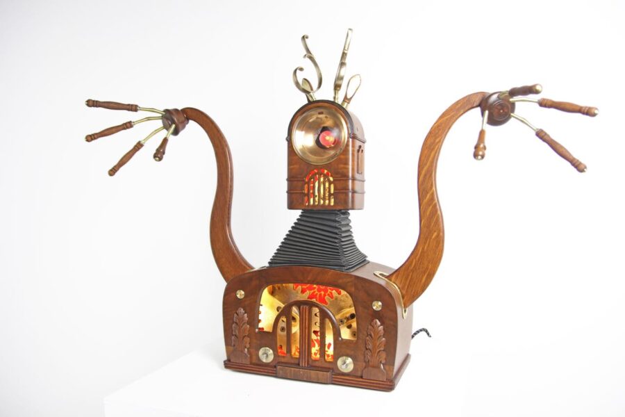 Parlorgeist - photo 2 of 4, kinetic sculpture by Nemo Gould