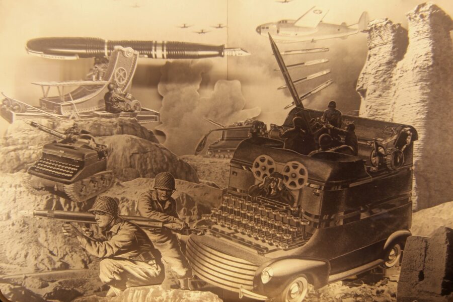War of Words - photo 2 of 3, kinetic sculpture by Nemo Gould